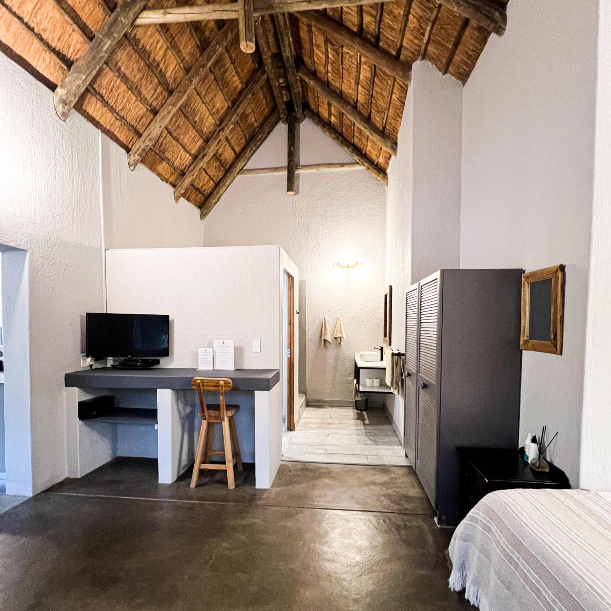 24 Degrees South Country Estate Villa Hoedspruit Exterior photo
